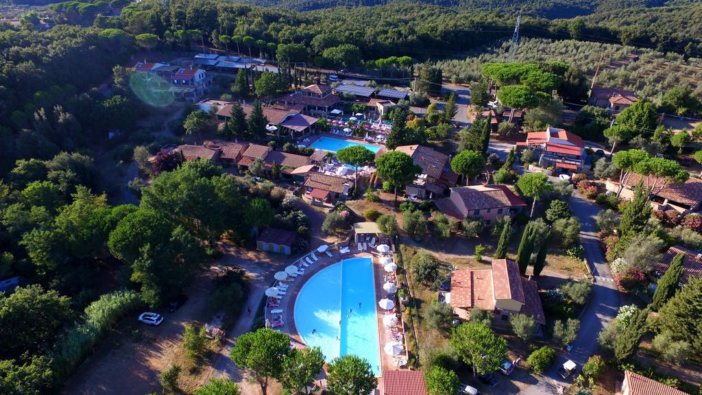 Il Borgo Centro Vacanze Guardistallo Bagian luar foto